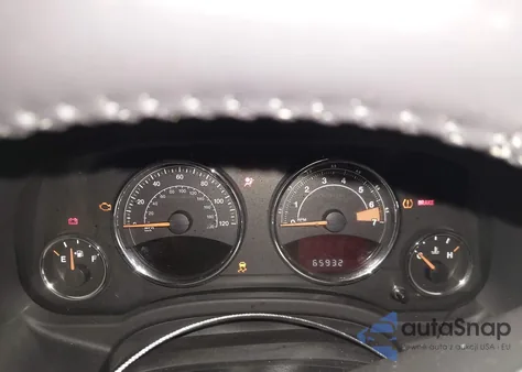 2017 Jeep Compass High Altitude Fwd z USA, uszkodzony, nr VIN 1C4NJCEB7HD186736